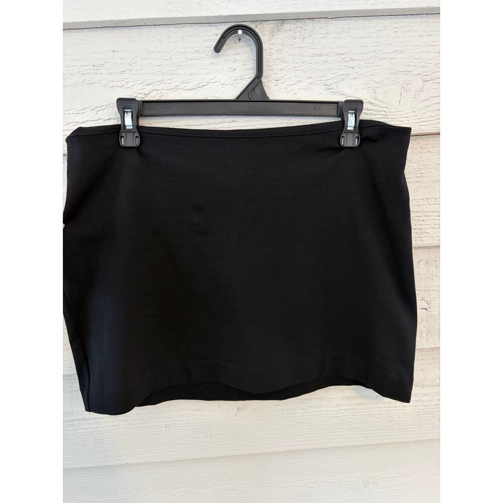 *EXPRESS* Slimming Black Stretchy Mini Skirt Women's Size 10 - Picture 3 of 5